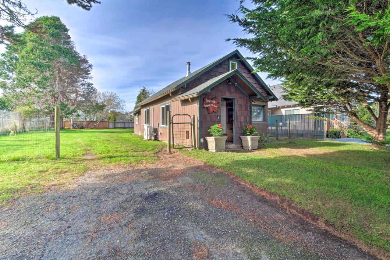 Unique Dog-Friendly Log Cabin Short Walk To Ocean Crescent City Exterior foto