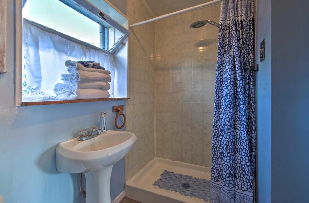 Unique Dog-Friendly Log Cabin Short Walk To Ocean Crescent City Exterior foto